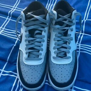 Nike court vision mid size 8 men’s slightly used.